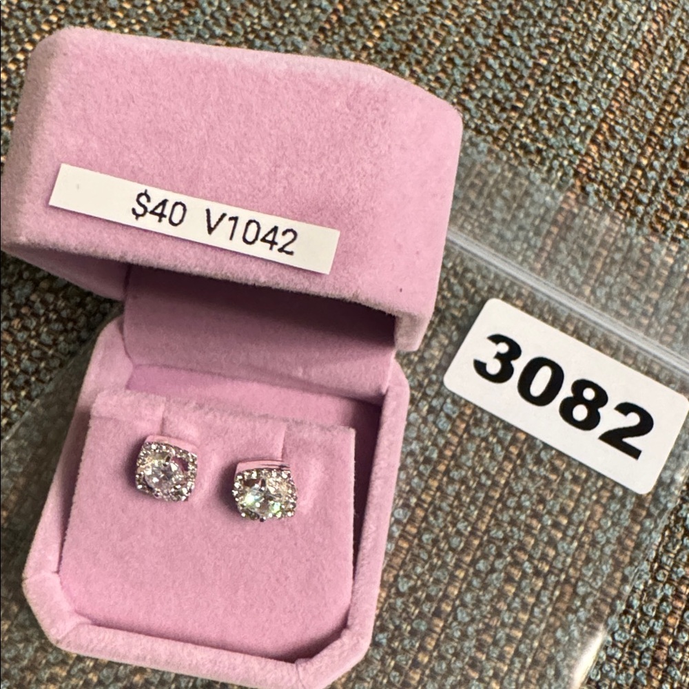 3082 Swarovski Crystal Elements Post Earrings - image 5